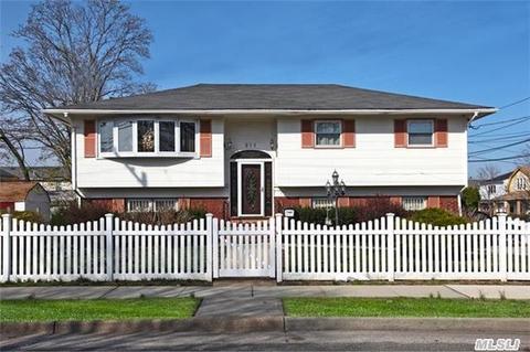 211 Bennett Ave, Hempstead, NY 11550 photo 1