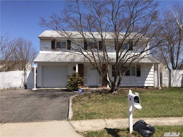 131 Tree Ave, Central Islip, NY 11722 photo 1