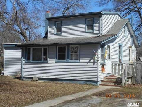 77 Elder Dr, Mastic Beach, NY 11951 photo 1