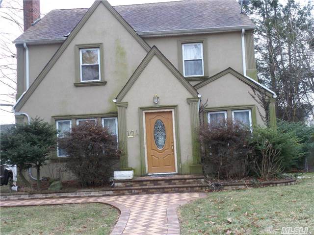 101 Wilson Pl, Freeport, NY 11520 photo 1
