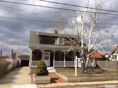 1073 Jackson St, Baldwin, NY 11510 photo 1