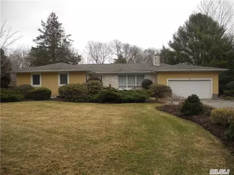 77 Durkee Ln, Patchogue, NY 11772 photo 1