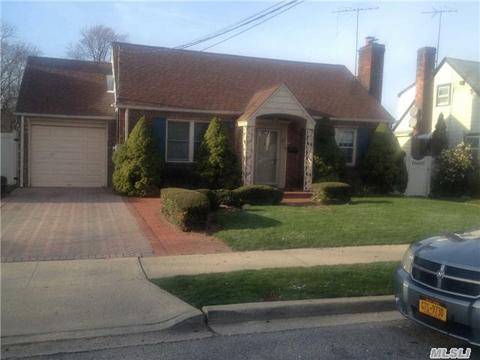 687 Joy Blvd, Baldwin, NY 11510 photo 1