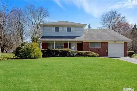 5 Candy Ln, Commack, NY 11725 photo 1