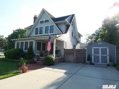 2000 Chestnut St, Baldwin, NY 11510 photo 1