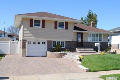 9 Lane Ave, Plainview, NY 11803 photo 1