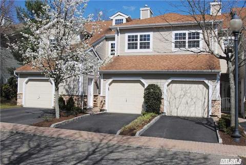 112 Carriage Ln, Plainview, NY 11803 photo 1