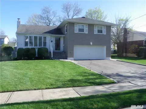 51 Blanche St, Plainview, NY 11803 photo 1