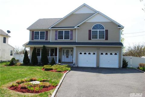 Undisclosed, Patchogue, NY 11772 photo 1