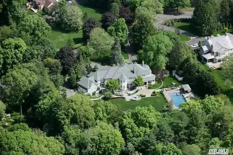5 Walnut Tree Ln, Cold Spring Harbor, NY 11724 photo 1