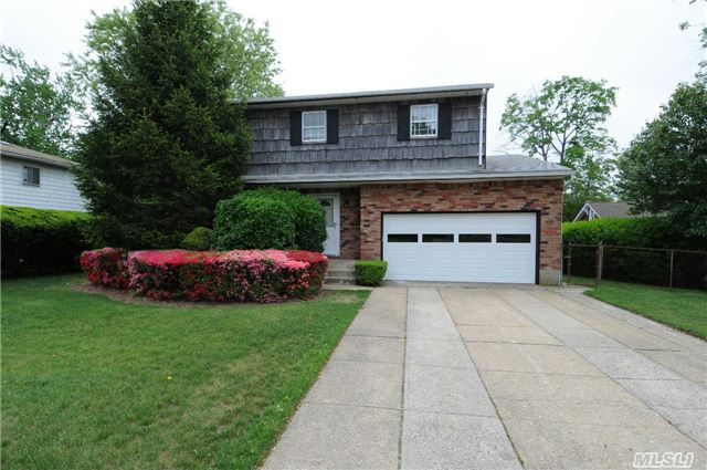 96 Haypath Rd, Bethpage, NY 11714 photo 1