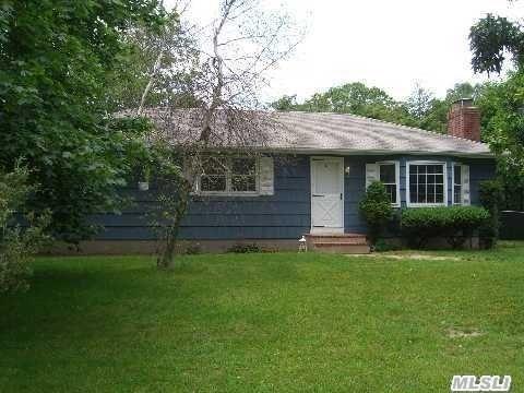 2 Arthur Ave, Brookhaven, NY 11719 photo 1