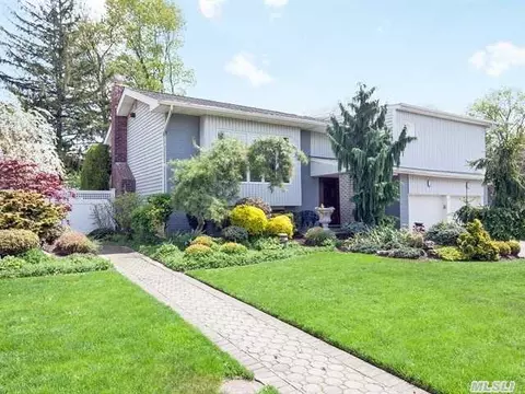 12 Seneca Pl, Jericho, NY 11753 photo 1