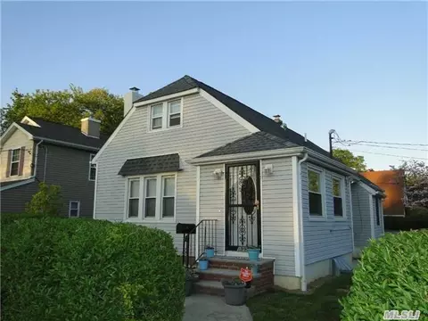 1999 Pine St, Baldwin, NY 11510 photo 1