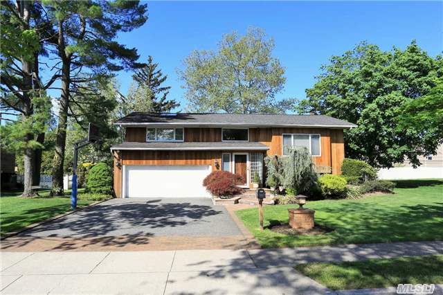 5 Seneca Pl, Jericho, NY 11753 photo 1