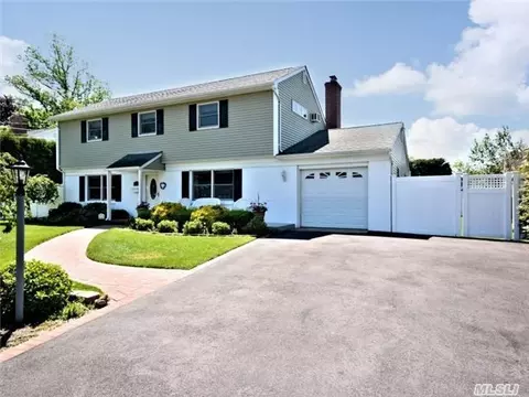 Undisclosed, Islip, NY 11751 photo 1