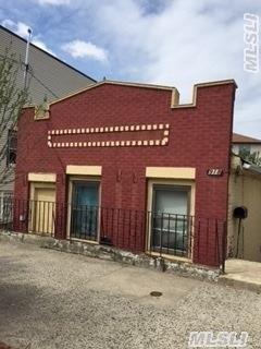 918 Pine St, Brooklyn, NY 11208 photo 1