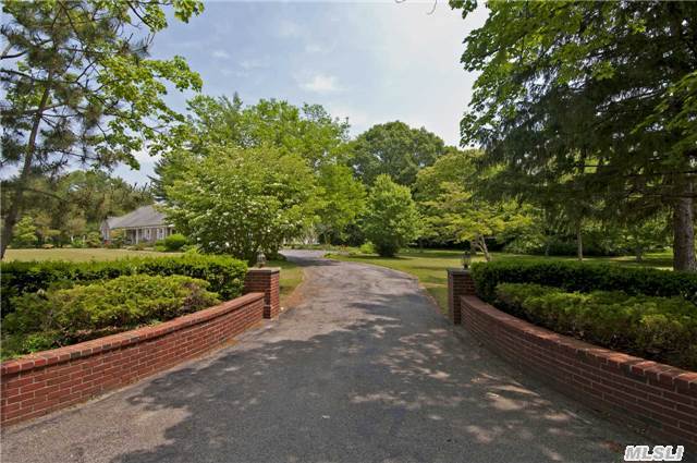 6 North Run, Cold Spring Harbor, NY 11724 photo 1