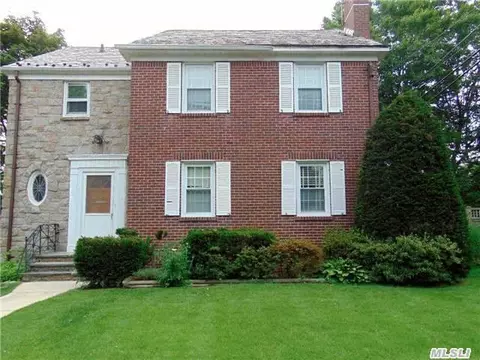 33 Cynthia Ct, Hempstead, NY 11550 photo 1