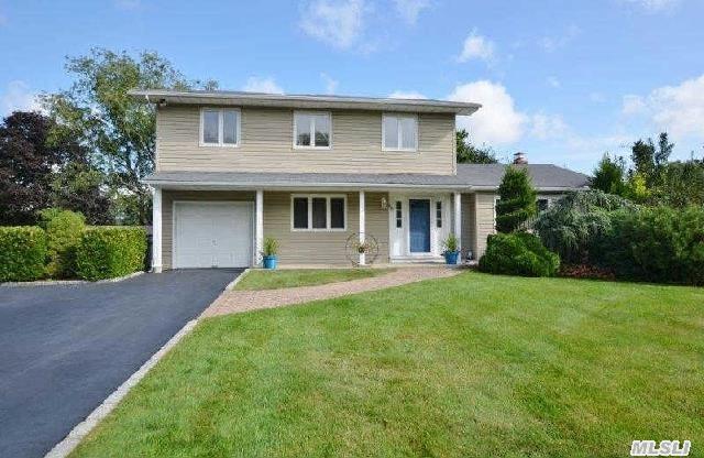 56 Peppermint Rd, Commack, NY 11725 photo 1