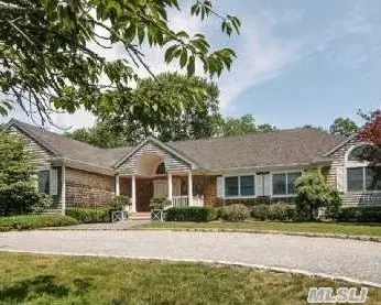 7 Clover Grass Ct, Westhampton, NY 11977 photo 1