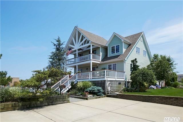 96 Hampton Pl, Freeport, NY 11520 photo 1