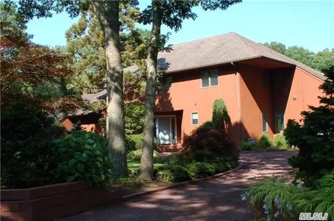 22 Quarter Ct, Westhampton, NY 11977 photo 1