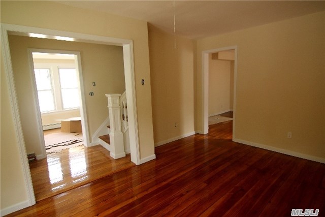 112 Harvard St, Hempstead, NY 11550 photo 1