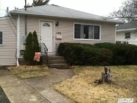 149 10th St, Bethpage, NY 11714 photo 1