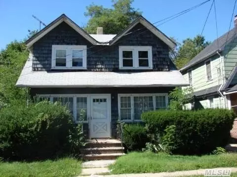 53 Ormond St, Hempstead, NY 11550 photo 1
