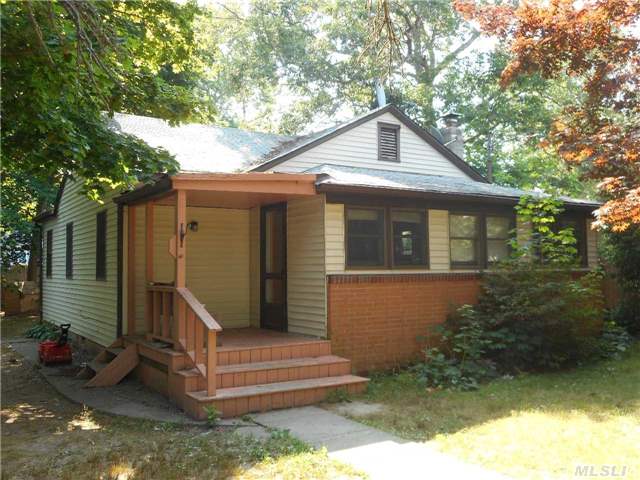 29 Hackensack Rd, Mastic Beach, NY 11951 photo 1