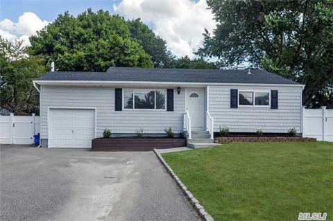 23 Valley Rd, Patchogue, NY 11772 photo 1