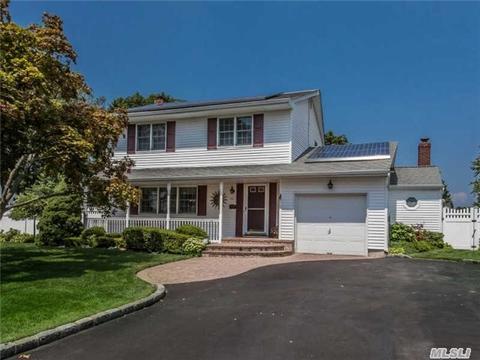 32 Montrose Dr, Commack, NY 11725 photo 1