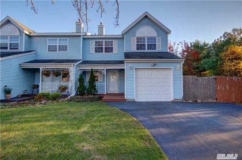 67 Beech St, Central Islip, NY 11722 photo 1