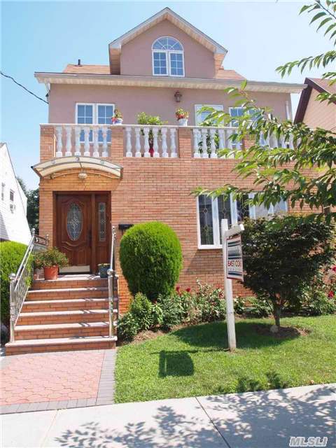 47-21 156 St, Flushing, NY 11355 photo 1