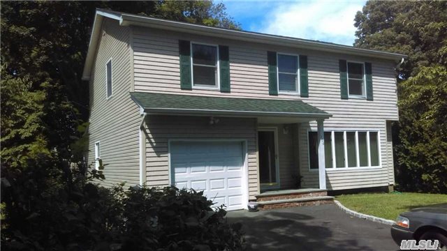 306 9th Ave, East Northport, NY 11731 photo 1