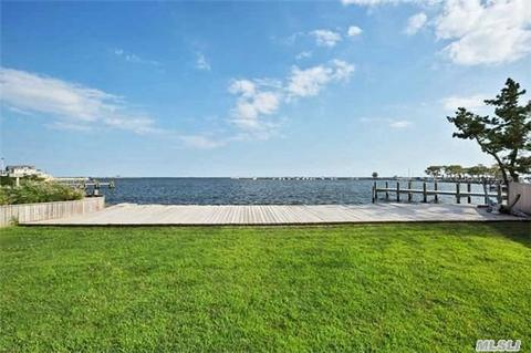 10 Dock St, Patchogue, NY 11772 photo 1