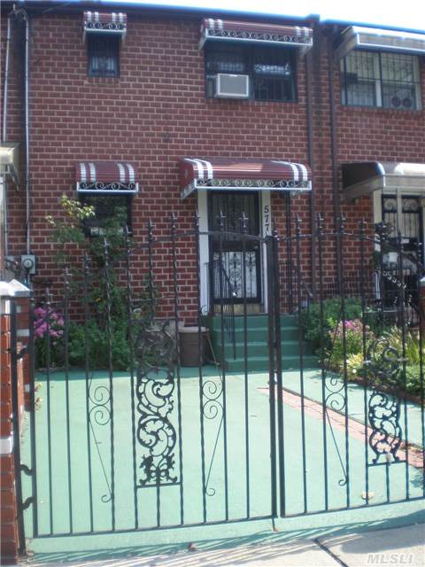 577 Hendrix St, Brooklyn, NY 11207 photo 1