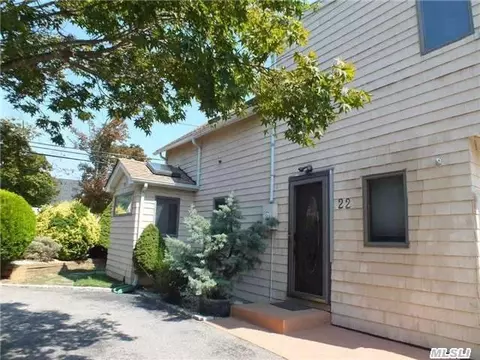 22 Johnson Pl, Baldwin, NY 11510 photo 1