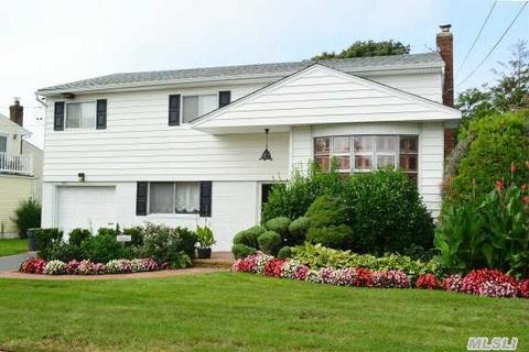 3482 Steven Rd, Baldwin, NY 11510 photo 1