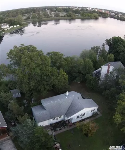 59 Lake Shore Dr, Patchogue, NY 11772 photo 1