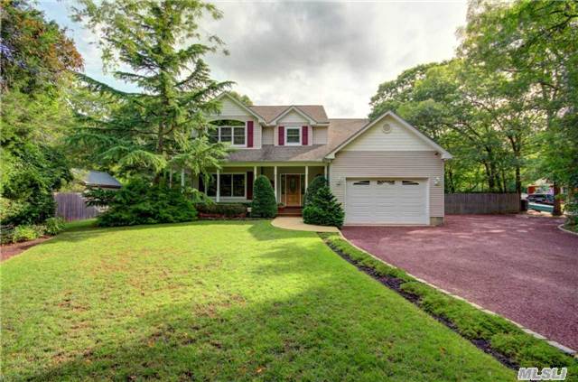 71 Buckley Rd, Patchogue, NY 11772 photo 1