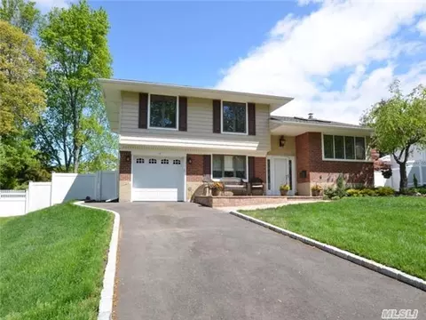 9 Wayne Pl, Commack, NY 11725 photo 1