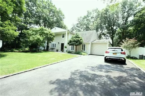 2 Hudson St, Coram, NY 11727 photo 1