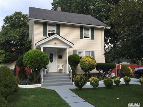 22 Graffing Pl, Freeport, NY 11520 photo 1