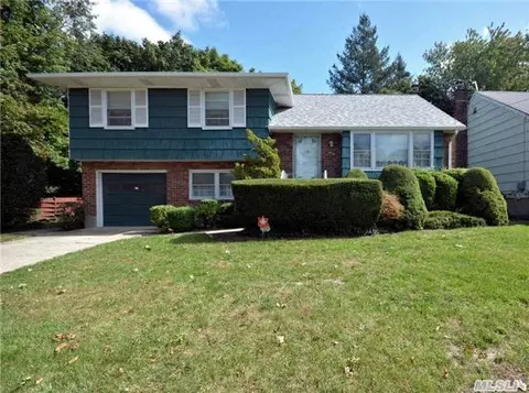 1971 Teehan Ln, Baldwin, NY 11510 photo 1