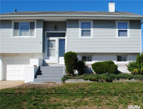 39 E 1st St, Freeport, NY 11520 photo 1