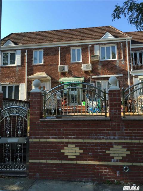 Undisclosed, Flushing, NY 11367 photo 1