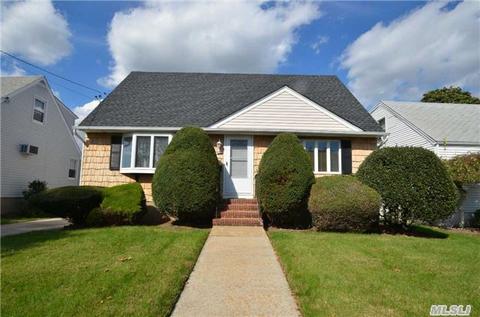 965 Ocean Ave, Baldwin, NY 11510 photo 1