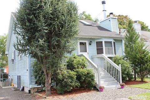 533 Amsterdam Ave, E. Patchogue, NY 11772 photo 1